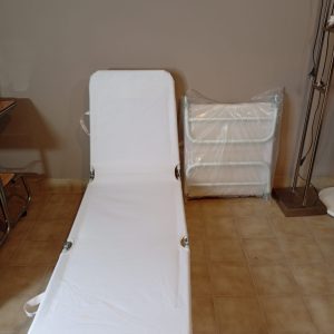 Reposera Cama Blanca Plegable Varias Posiciones