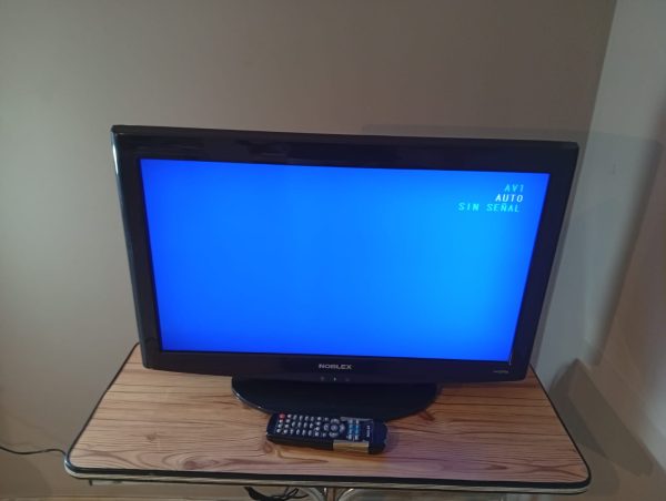 Tv NOBLEX modelo 24LC827H USADO - Imagen 5