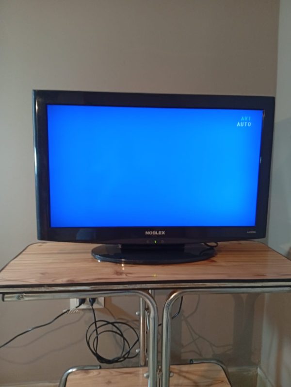 Tv NOBLEX modelo 24LC827H USADO - Imagen 2